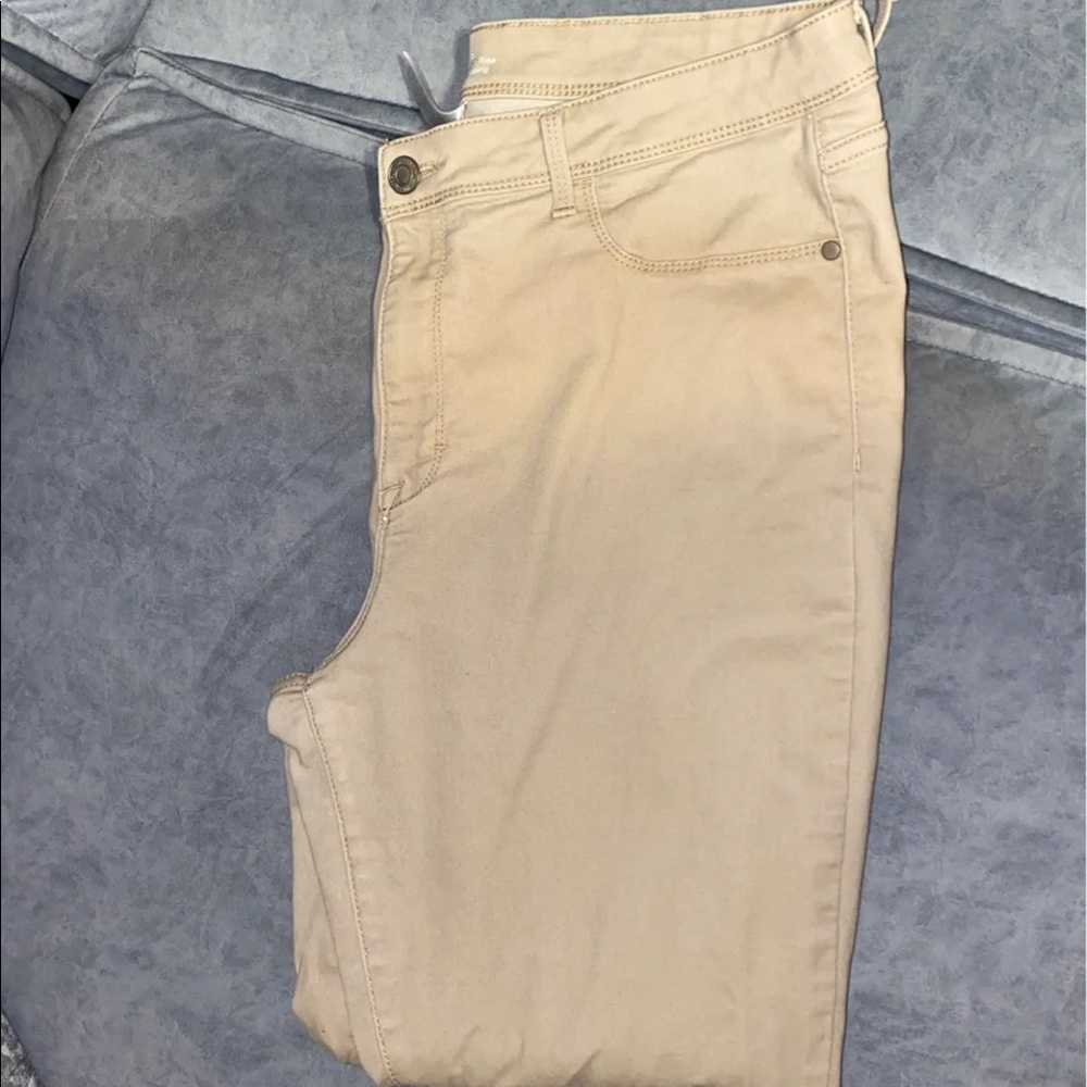 Khaki jeans